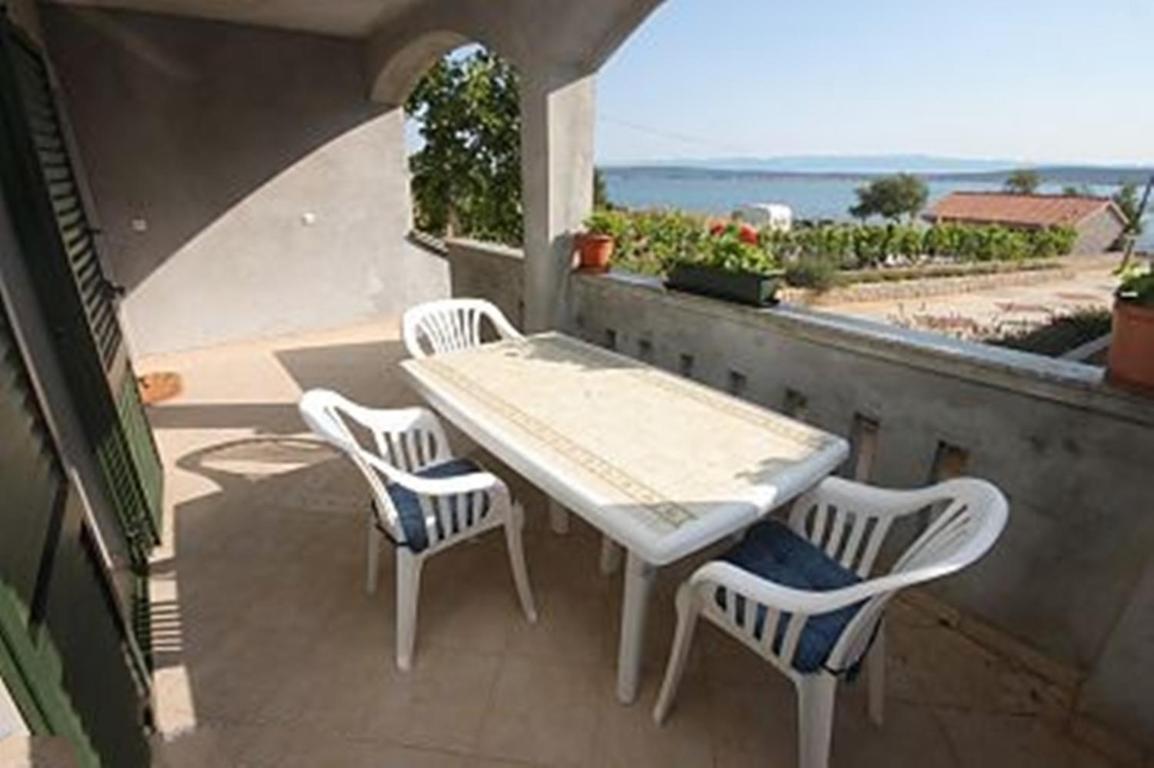 Banj Apartments Pasman מראה חיצוני תמונה